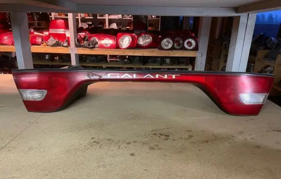 Mitsubishi Galant Tailgate rear/tail lights 0431596