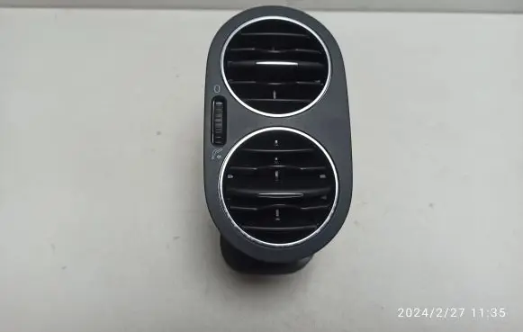 Volkswagen Golf Plus Dashboard side air vent grill/cover trim 5M0819709
