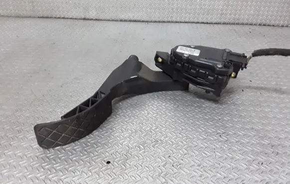 Audi A2 Accelerator throttle pedal 8Z1721523B