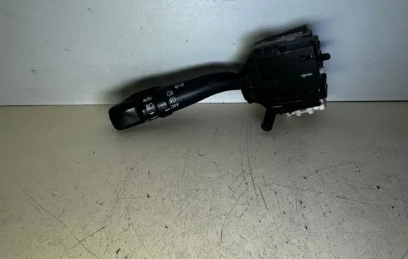 Toyota Avensis T250 Indicator stalk 8414005140 0514017F224 17F224