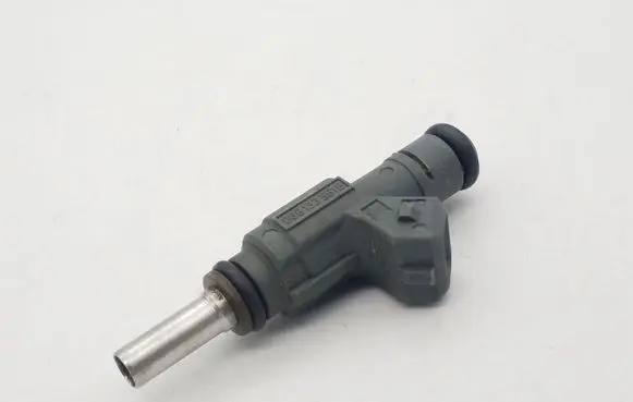Volkswagen PASSAT B5 Fuel injector 06B133551B 0280155825