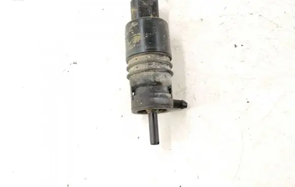 Mercedes-Benz E C207 W207 Windshield washer spray nozzle 2218690121 2108690921