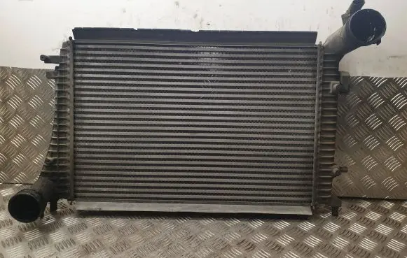 Volkswagen PASSAT B6 Intercooler radiator 3C0145803E