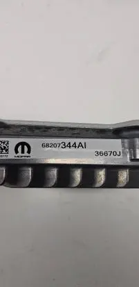 Chrysler Pacifica Sound amplifier 68207344AI 36670J