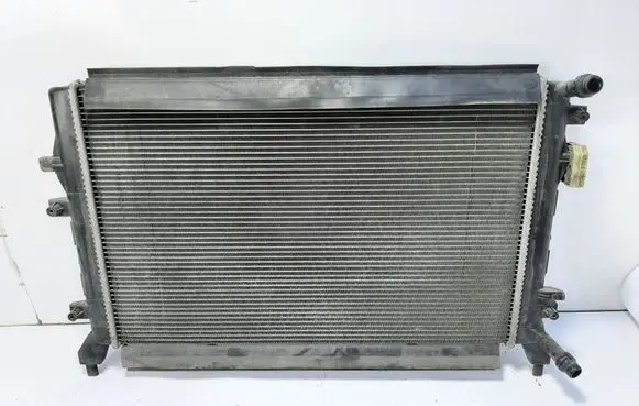 Skoda Superb B6 (3T) Coolant radiator 1K0121251BN