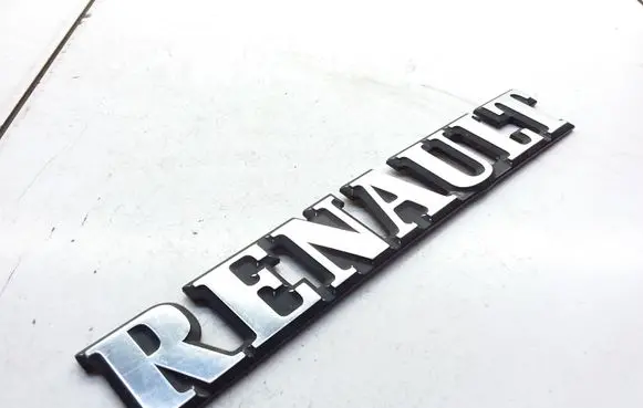 Renault Espace II Manufacturers badge/model letters 