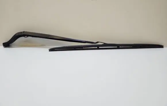 Chrysler Pacifica Front wiper blade arm 2585 8813
