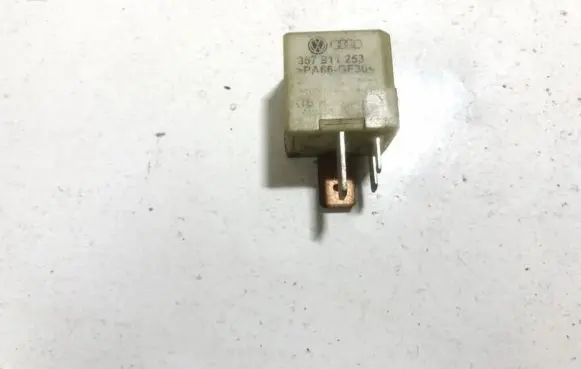 Seat Alhambra (Mk1) Other relay 357911253