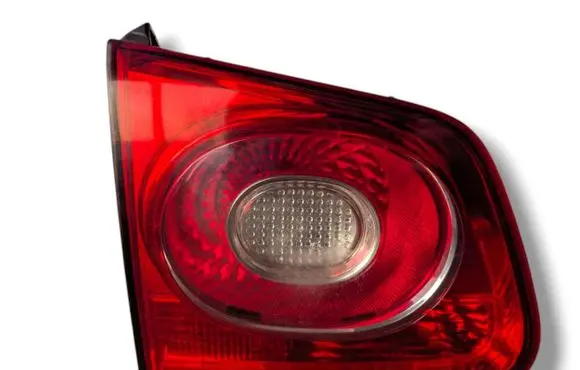 Volkswagen Tiguan Tailgate rear/tail lights 5N0945093C
