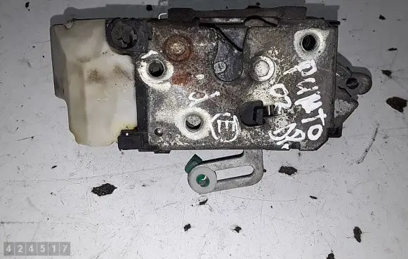 Fiat Punto (188) Front door lock