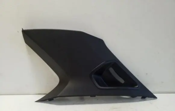 (D)pillar trim (top)
