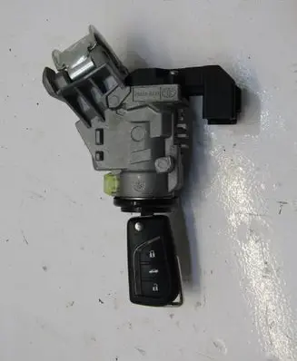 Toyota Auris E180 Ignition lock 45020-0205