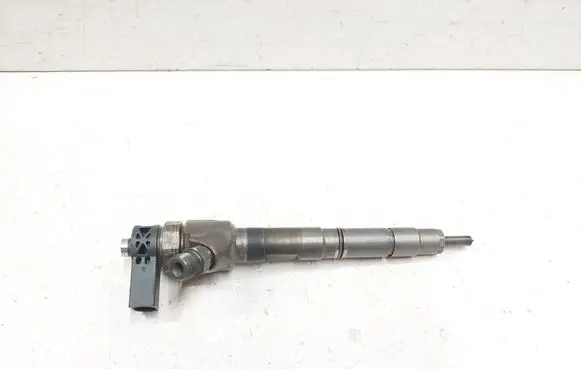 Volkswagen Golf VII Fuel injector 04L130277G 0445110477