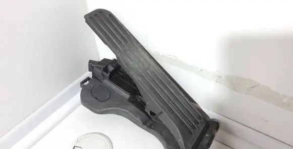 Audi A3 S3 8P Accelerator throttle pedal 1K1721503L 6PV00860000