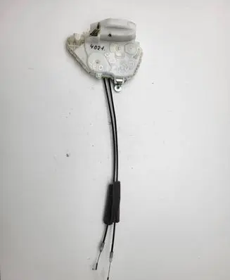 Honda CR-V Front door lock 72111SWAG1