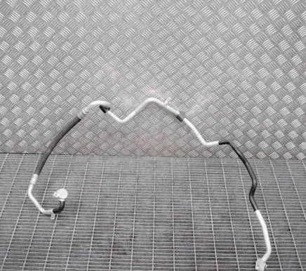 Audi Q3 8U Air conditioning (A/C) pipe/hose 8U0816743J