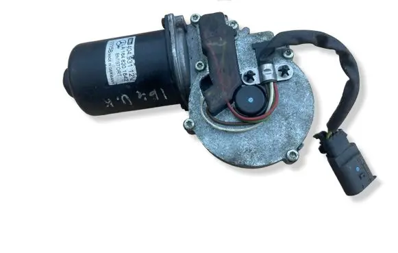 Mercedes-Benz ML W164 Front wiper linkage and motor A1648201842
