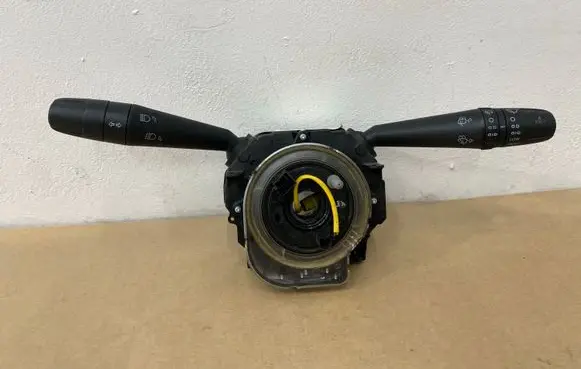 Jeep Renegade Wiper turn signal indicator stalk/switch 07356374140