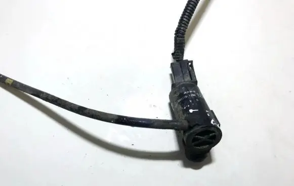 Mazda 626 Windscreen/windshield washer pump 8603101260 860310-1260