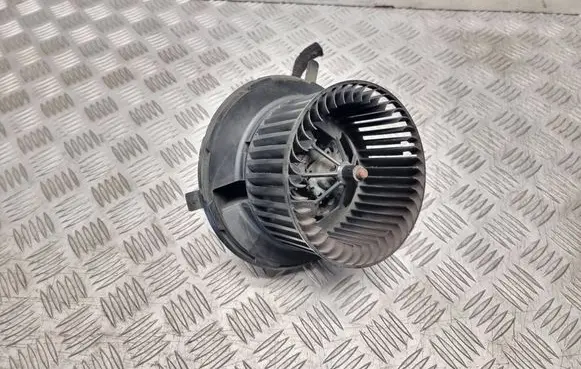 Volkswagen PASSAT B6 Heater fan/blower 1K1819015