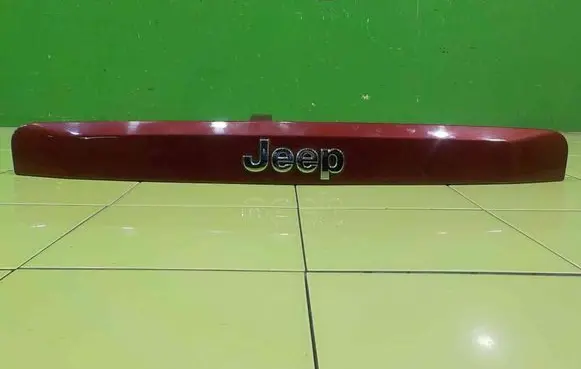 Jeep Compass Rear light center trim bar blend 