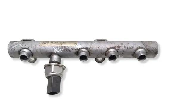Audi A4 S4 B7 8E 8H Fuel main line pipe 059130089M 059130758E