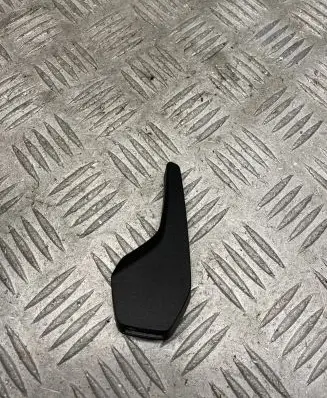 Audi Q7 4M Engine bonnet (hood) release handle 4M0823661
