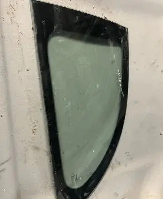 Nissan Micra Rear side window