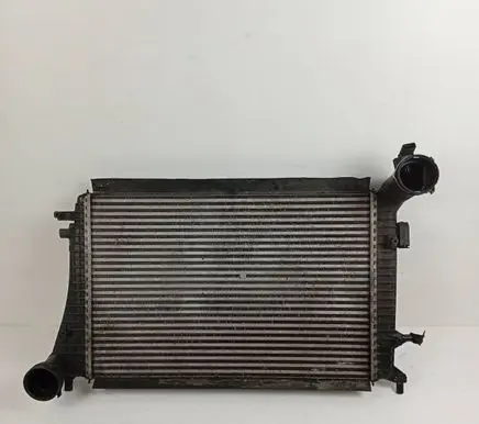 Volkswagen PASSAT B6 Intercooler radiator 3C0145803E 3C0145803G 1K0145803Q