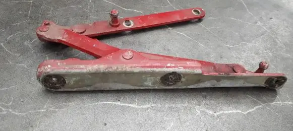 Alfa Romeo 156 Tailgate hinge 