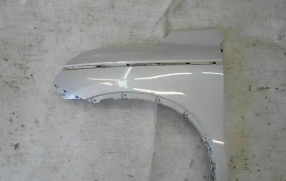 Renault Koleos II Fender 631012395R