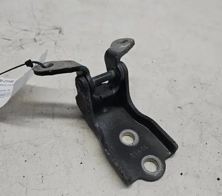 Opel Antara Front door upper hinge 