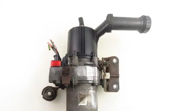 Peugeot 307 Power steering pump 96551080