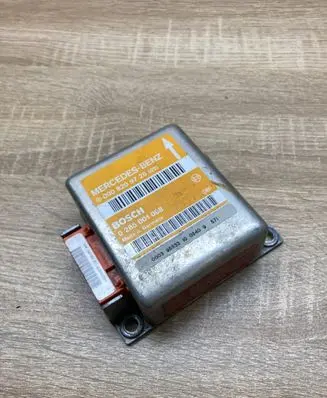 Mercedes-Benz C W202 Airbag control unit/module 0008209726 0285001088