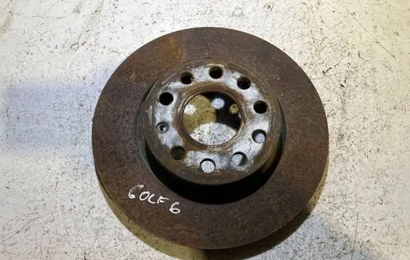 Volkswagen Golf VI Front brake disc