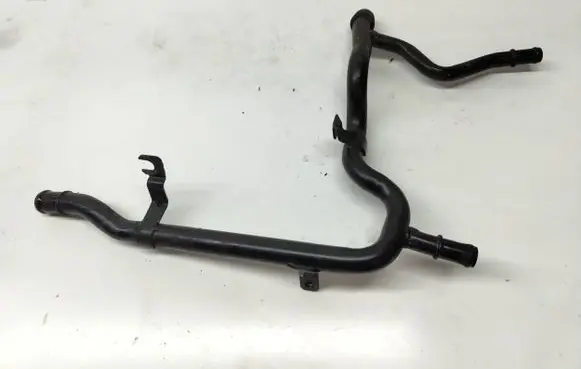Volkswagen PASSAT B6 Engine coolant pipe/hose 03G121065AE
