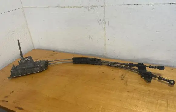 Volkswagen Polo Gear shifter/selector 6Q0711049 52006014419 02081702080003