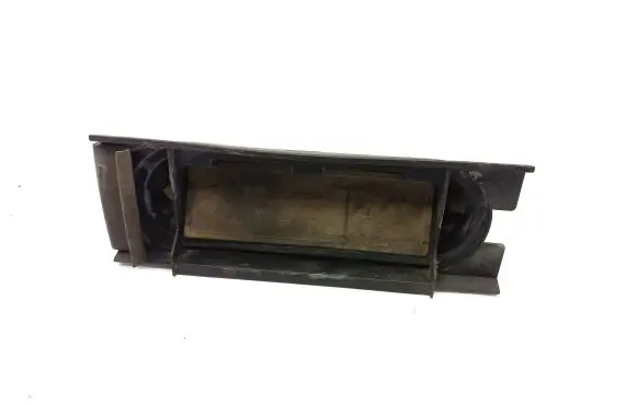 BMW 3 E30 Quarter panel pressure vent 1922740
