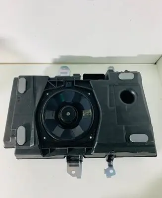 Land Rover Evoque I Subwoofer speaker BJ32113B12BB 430407421932