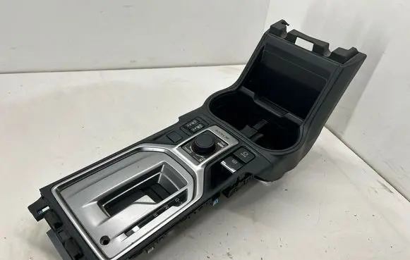 Subaru Forester SK Gear shifter surround trim plastic 92121SJ581 83211SJ030 92122SJ500