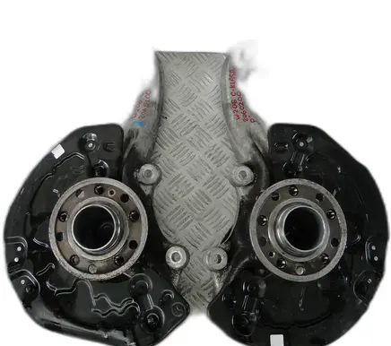 Mercedes-Benz C W206 Rear wheel hub A2060200A2060100