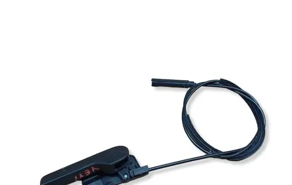 Skoda Yeti (5L) Engine bonnet/hood lock release cable 843J