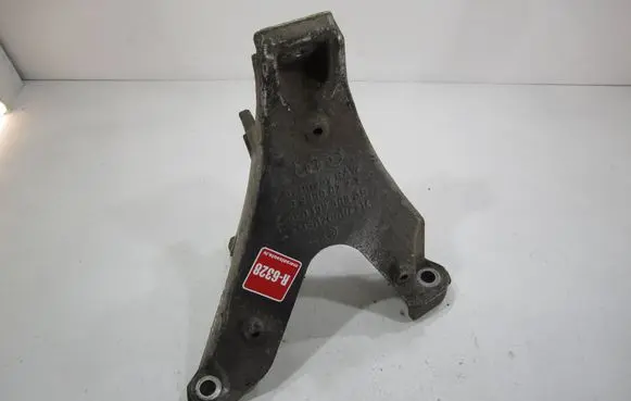Audi A4 S4 B6 8E 8H Engine mounting bracket 8E0199308AR 889900221