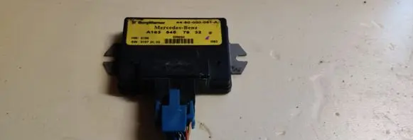 Mercedes-Benz ML W163 Transfer box differential control unit A1635457932