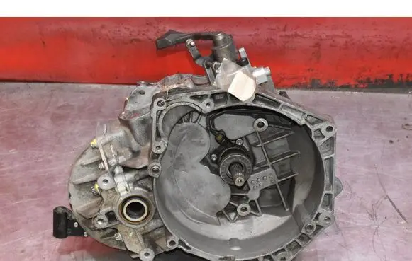 Opel Vectra C Manual 6 speed gearbox 55194293