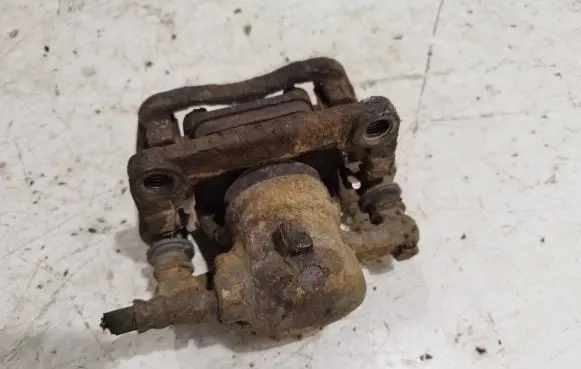 Land Rover Freelander 2 - LR2 Rear brake caliper