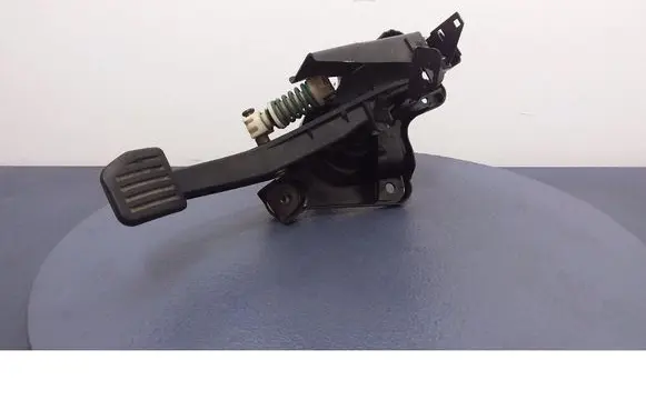 Ford Mondeo MK IV Accelerator throttle pedal 7G9N-7B633AGB