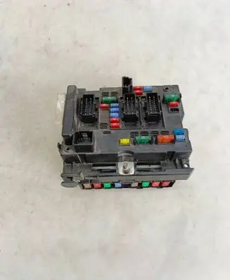 Peugeot 807 BSM Control unit 9650663980 BSMB4 42242087