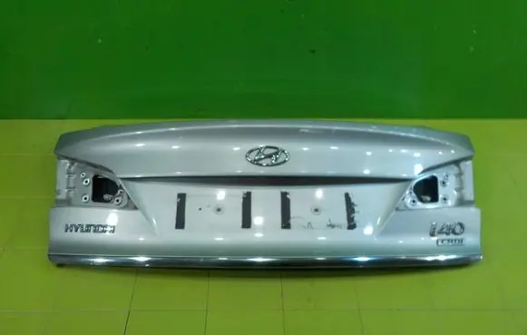 Hyundai i40 Tailgate/trunk/boot lid XP209