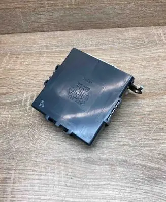 Toyota Prius (XW20) Power management control unit 8967047010 1012380151